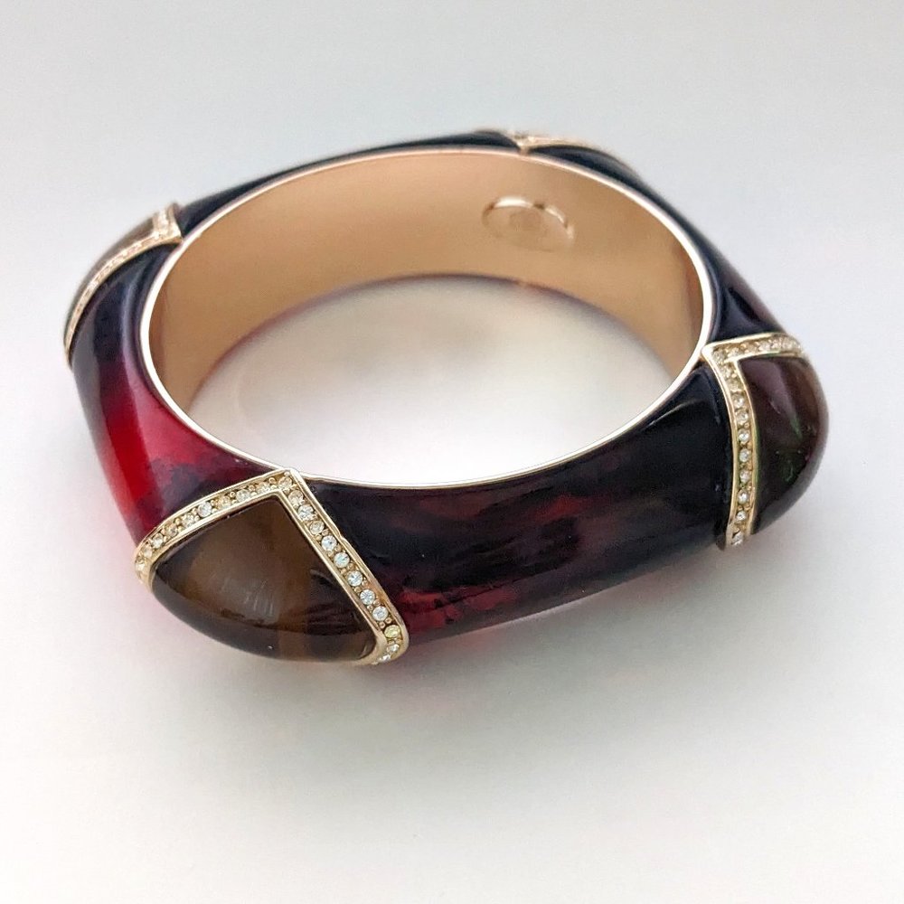 ABB CO. China Red Swirl Resin Lucite Rhinestone Gold Tone Chunky Bangle Bracelet